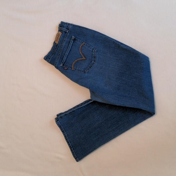 Levi's Denim - Levi's 515 Bootcut Jeans. Size 8